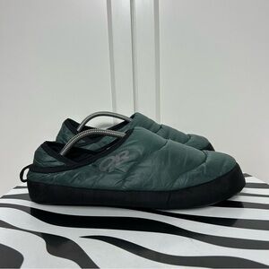 Outdoor research tundra trax slipper green black